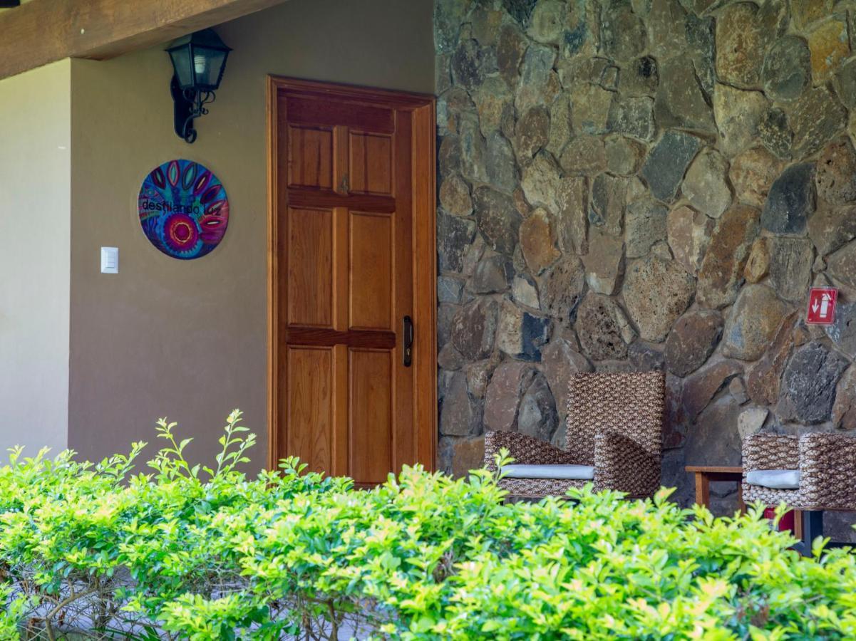 Hotel Amate Del Rio マリナルコ エクステリア 写真