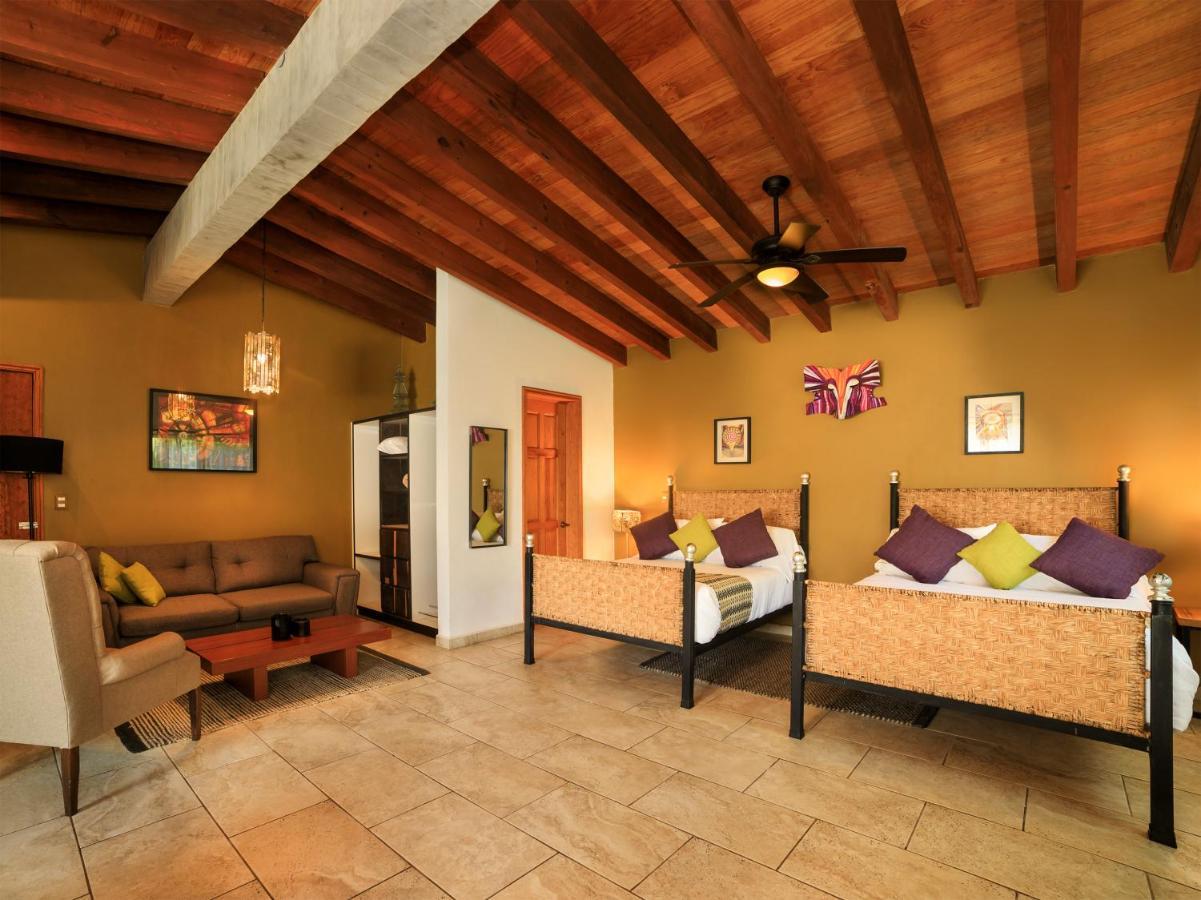 Hotel Amate Del Rio マリナルコ エクステリア 写真